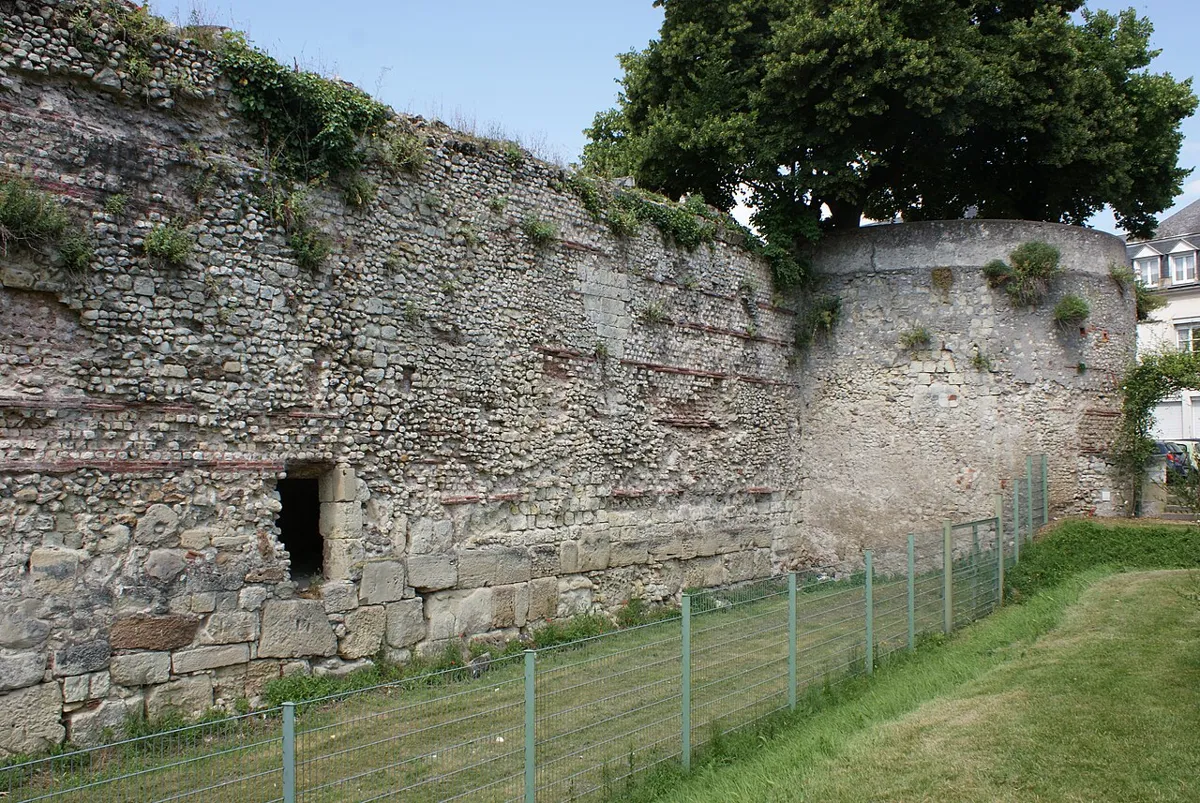 Enceinte gallo-romaine de Tours